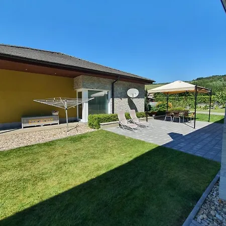 Apartman Kurdejov Hustopeče Exterior foto